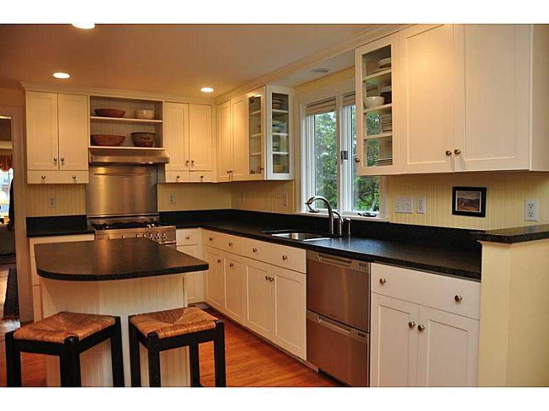 9 Sea Cove Road Cumberland, ME 04110 - Photo 5 of 23 Kitchen.