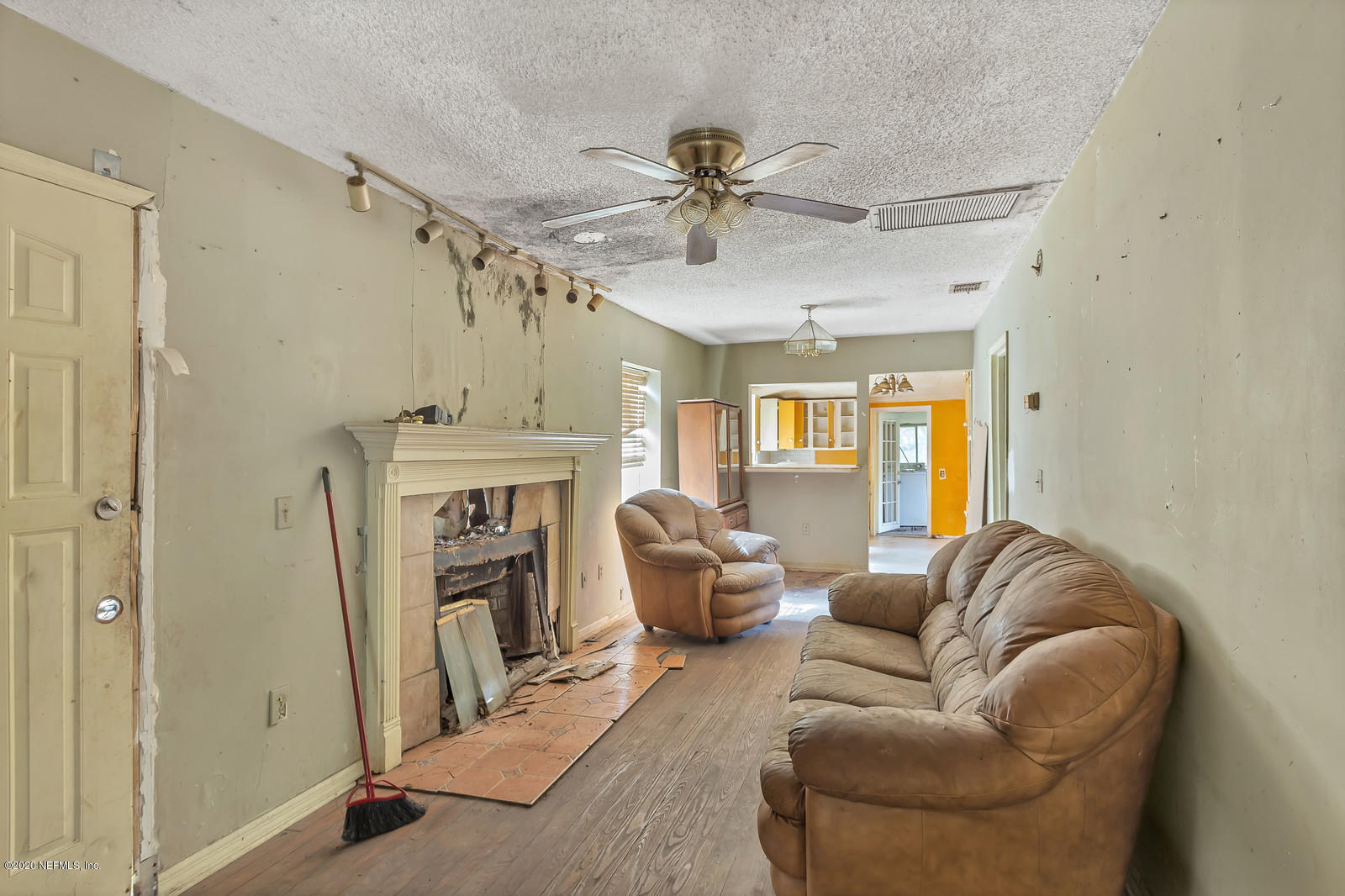 1550 Ryar Road Jacksonville, FL 32216 - Photo 13 of 16 12_IMG_4183_mls
