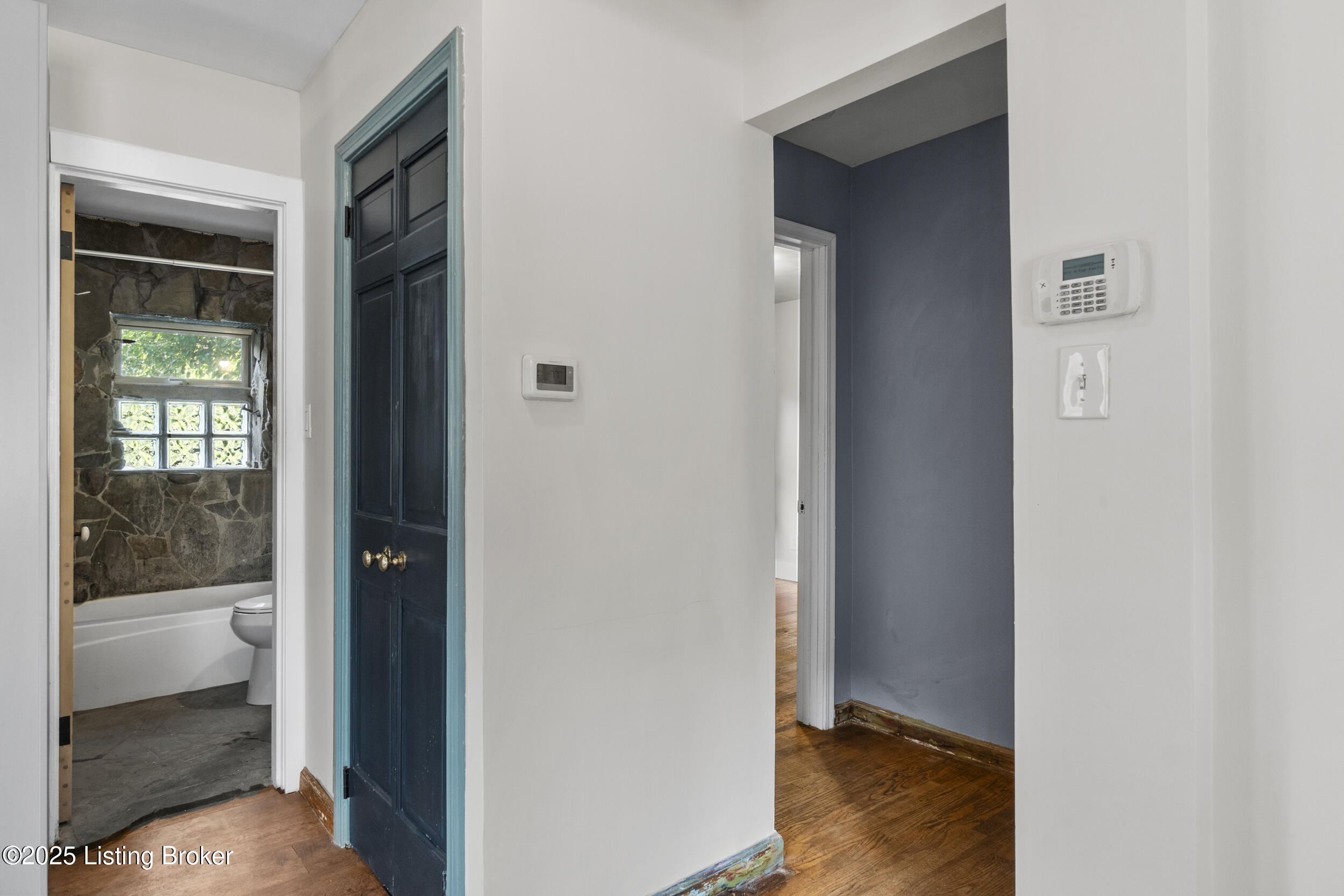 3031 University Road Louisville, KY 40206 - Photo 8 of 49 dsc03555