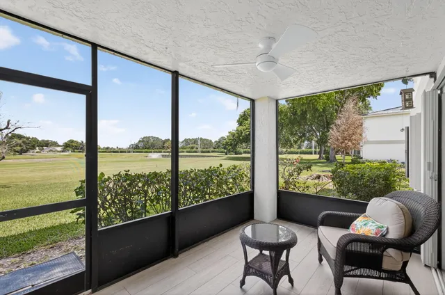 $359,000 | 12870 Briarlake Drive, Unit 106, Palm Beach Gardens, FL 33418