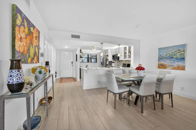 $359,000 | 12870 Briarlake Drive, Unit 106, Palm Beach Gardens, FL 33418