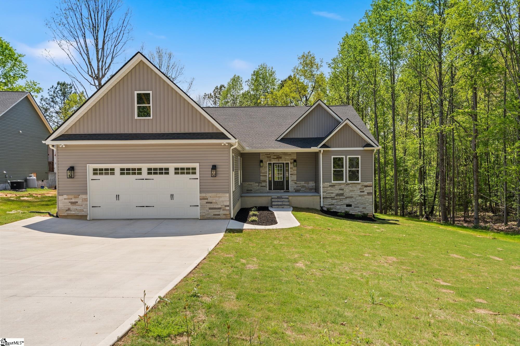 339 Lone Oak Road Anderson, SC 29621 - Photo 1 of 22
