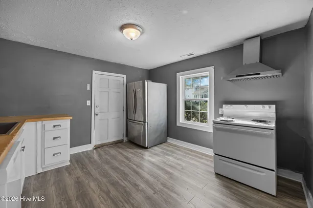 $249,900 | 1402 Wooster Street, Wilmington, NC 28401