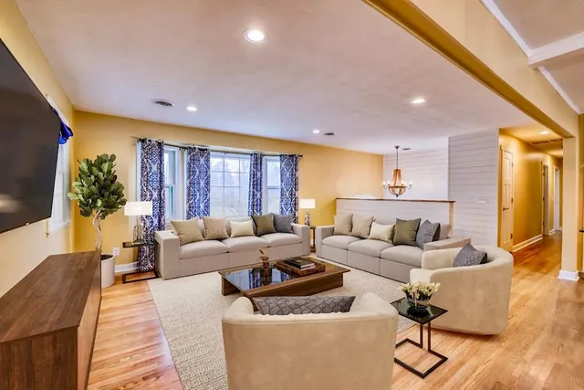 $489,500 | 1021 Fremont Street, Anoka, MN 55303