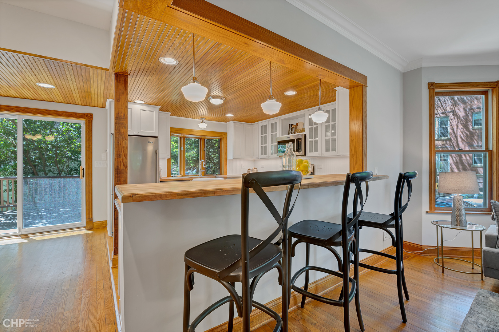 2425 West Wilson Avenue Chicago, IL 60625 - Photo 13 of 44