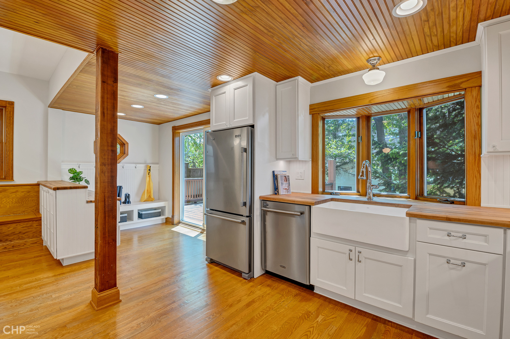 2425 West Wilson Avenue Chicago, IL 60625 - Photo 17 of 44