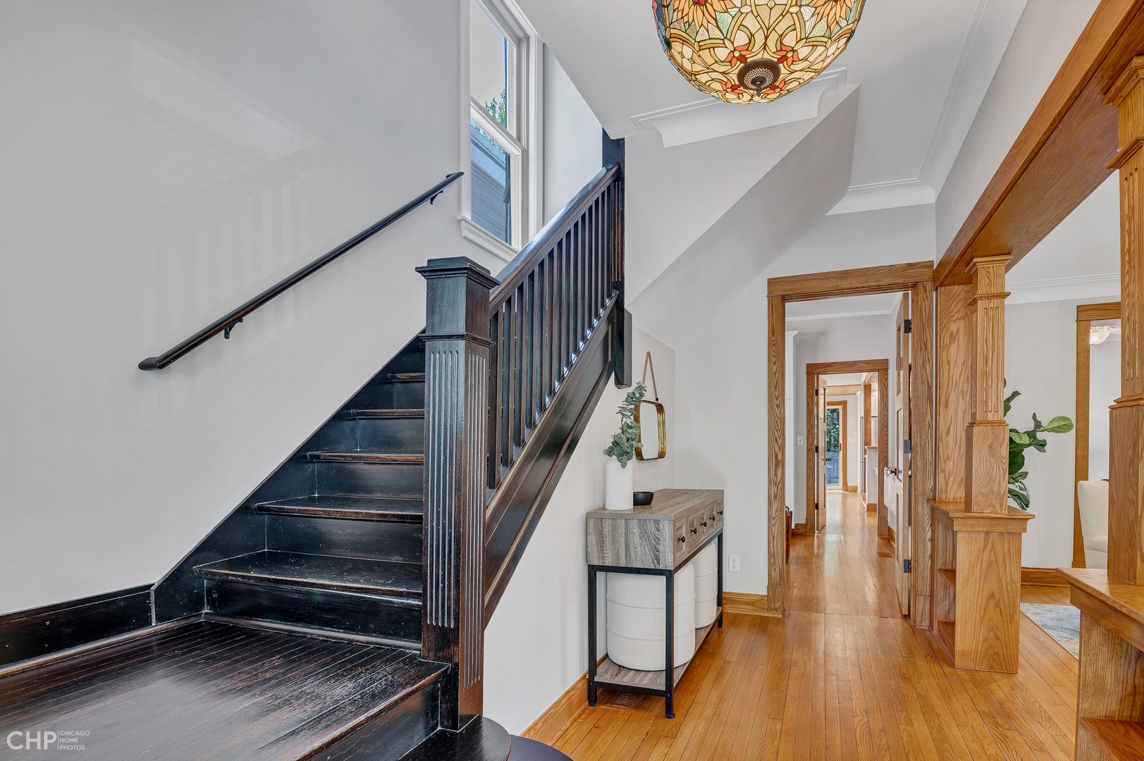 2425 West Wilson Avenue Chicago, IL 60625 - Photo 3 of 44