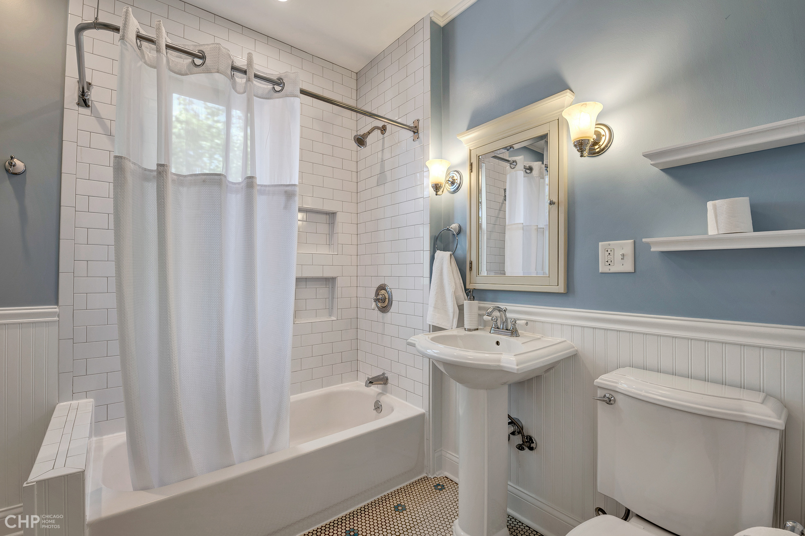 2425 West Wilson Avenue Chicago, IL 60625 - Photo 30 of 44