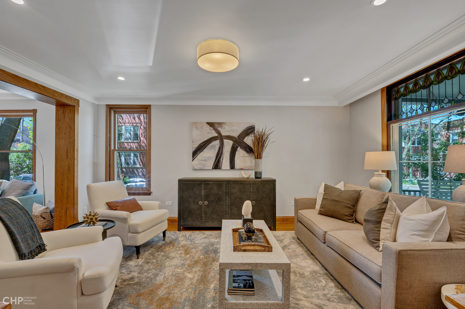 2425 West Wilson Avenue Chicago, IL 60625 - Photo 5 of 44