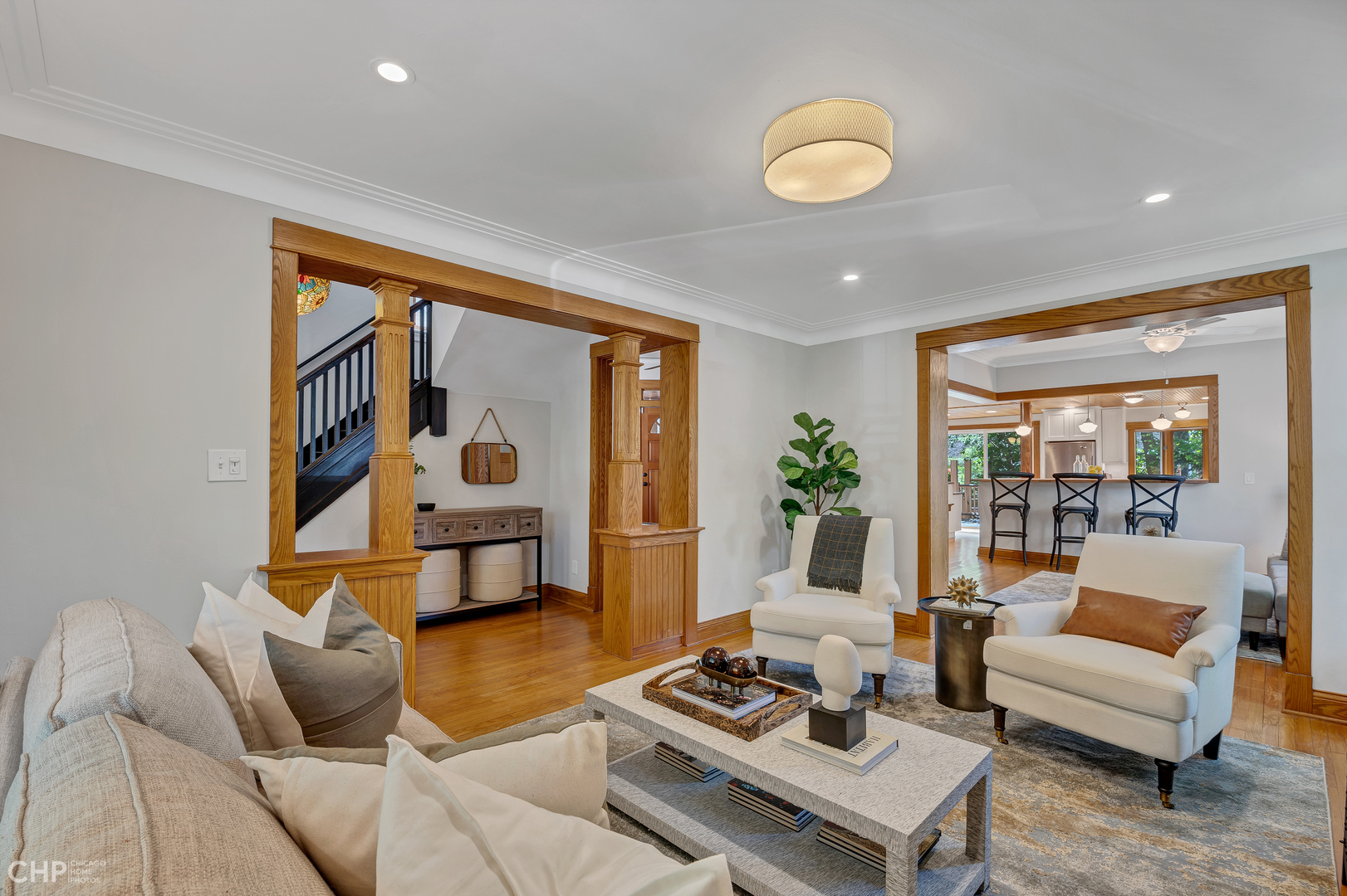 2425 West Wilson Avenue Chicago, IL 60625 - Photo 7 of 44