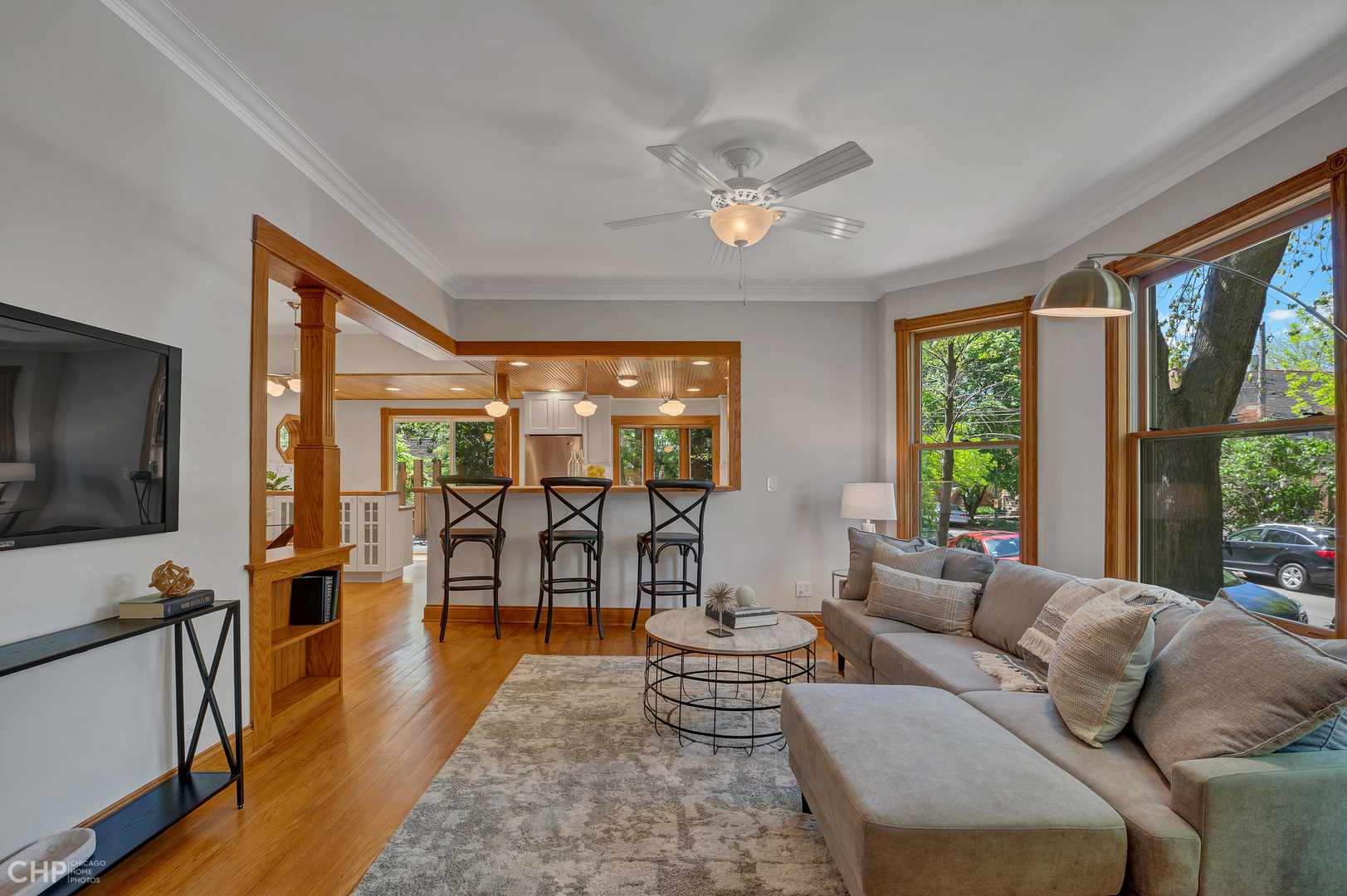 2425 West Wilson Avenue Chicago, IL 60625 - Photo 9 of 44