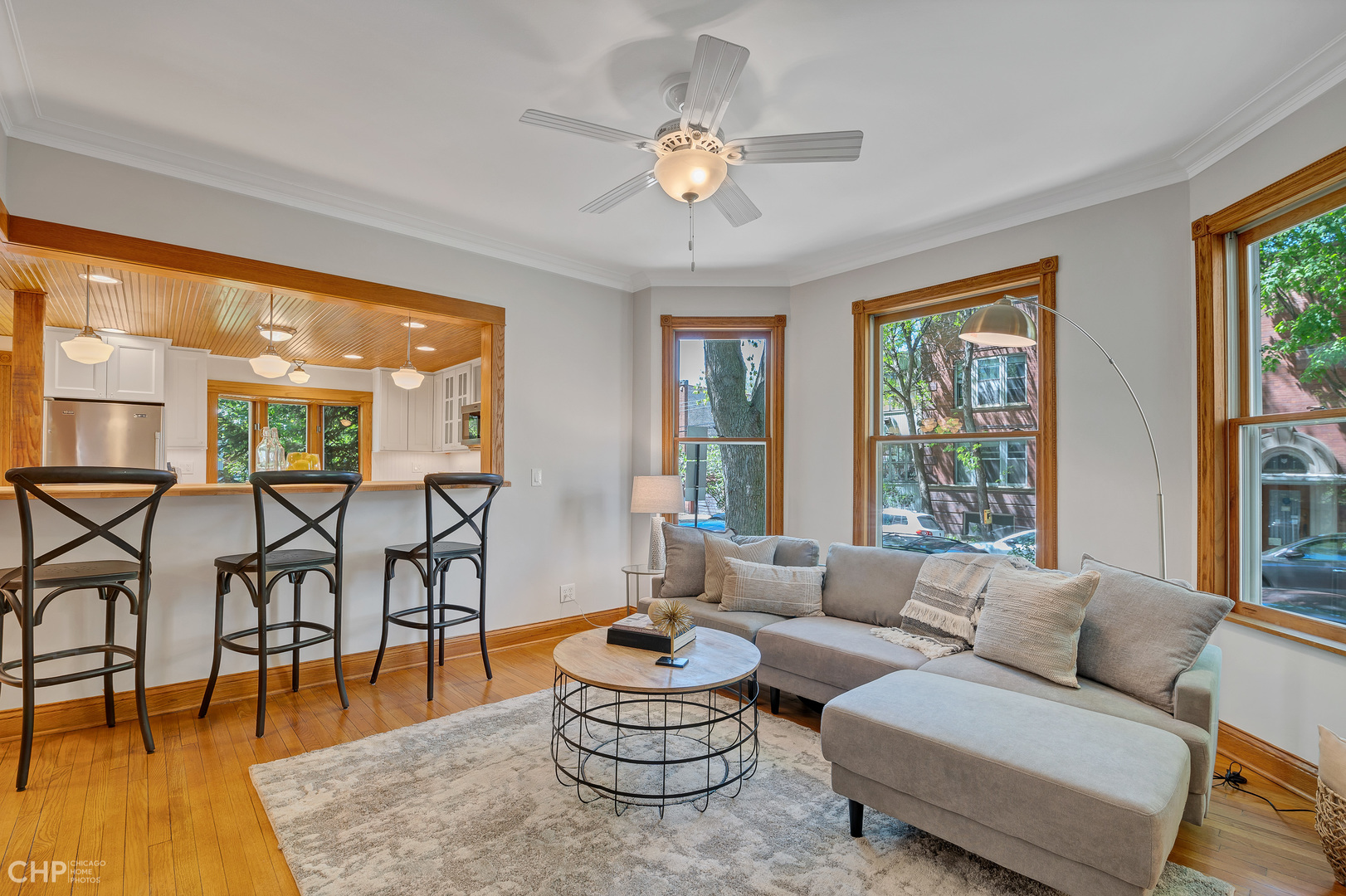 2425 West Wilson Avenue Chicago, IL 60625 - Photo 10 of 44