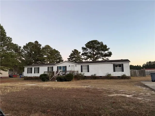 $139,900 | 270 Meadowfield Circle, Aberdeen, NC 28315