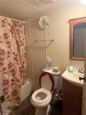 $139,900 | 270 Meadowfield Circle, Aberdeen, NC 28315