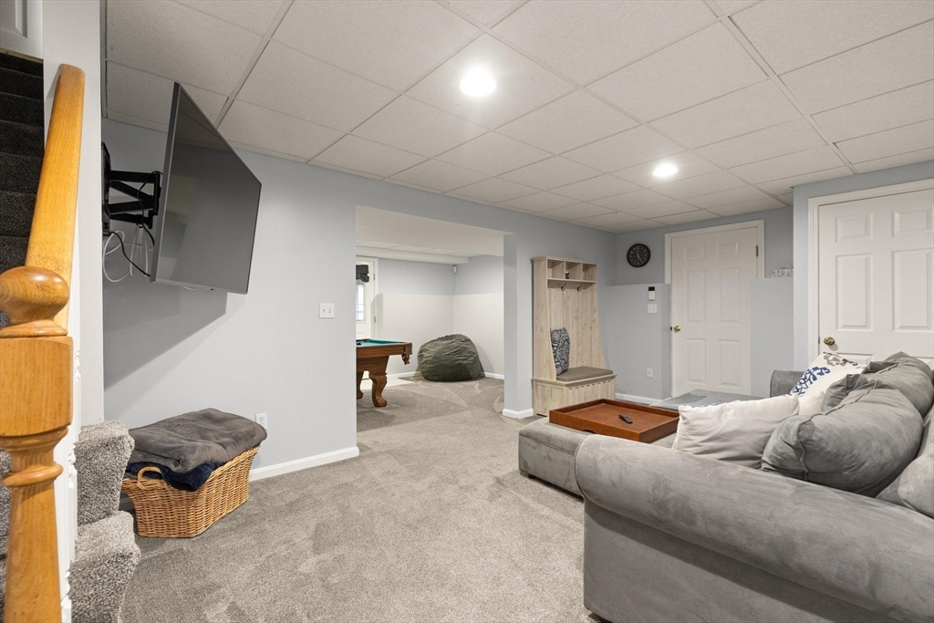 41 Chestnut Road Tyngsborough, MA 01879 - Photo 28 of 37