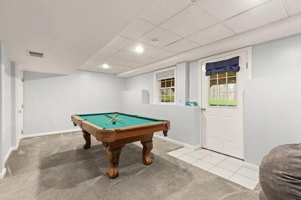 $889,000 | 41 Chestnut Road, Tyngsborough, MA 01879