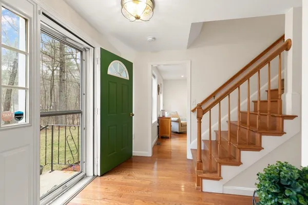 $889,000 | 41 Chestnut Road, Tyngsborough, MA 01879