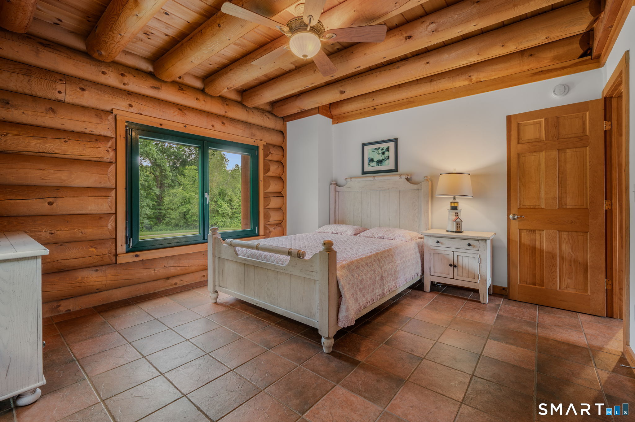 1409 Millbrook Road Middletown, CT 06457 - Photo 14 of 34