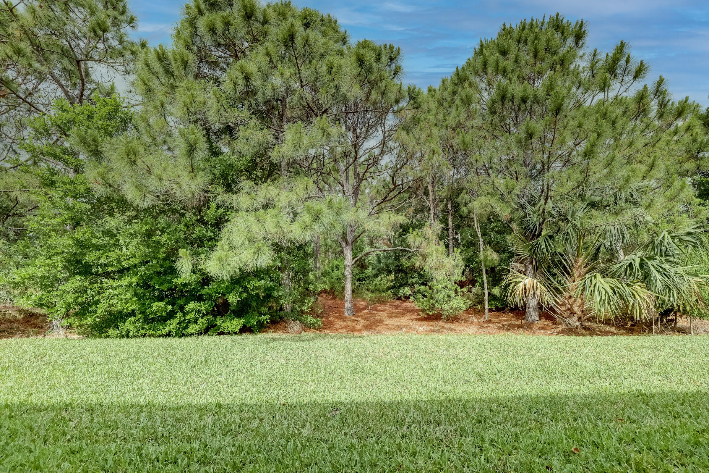 1292 Southeast Conference Circle Stuart, FL 34997 - Photo 5 of 41 37_632a0432_3_4_5_6