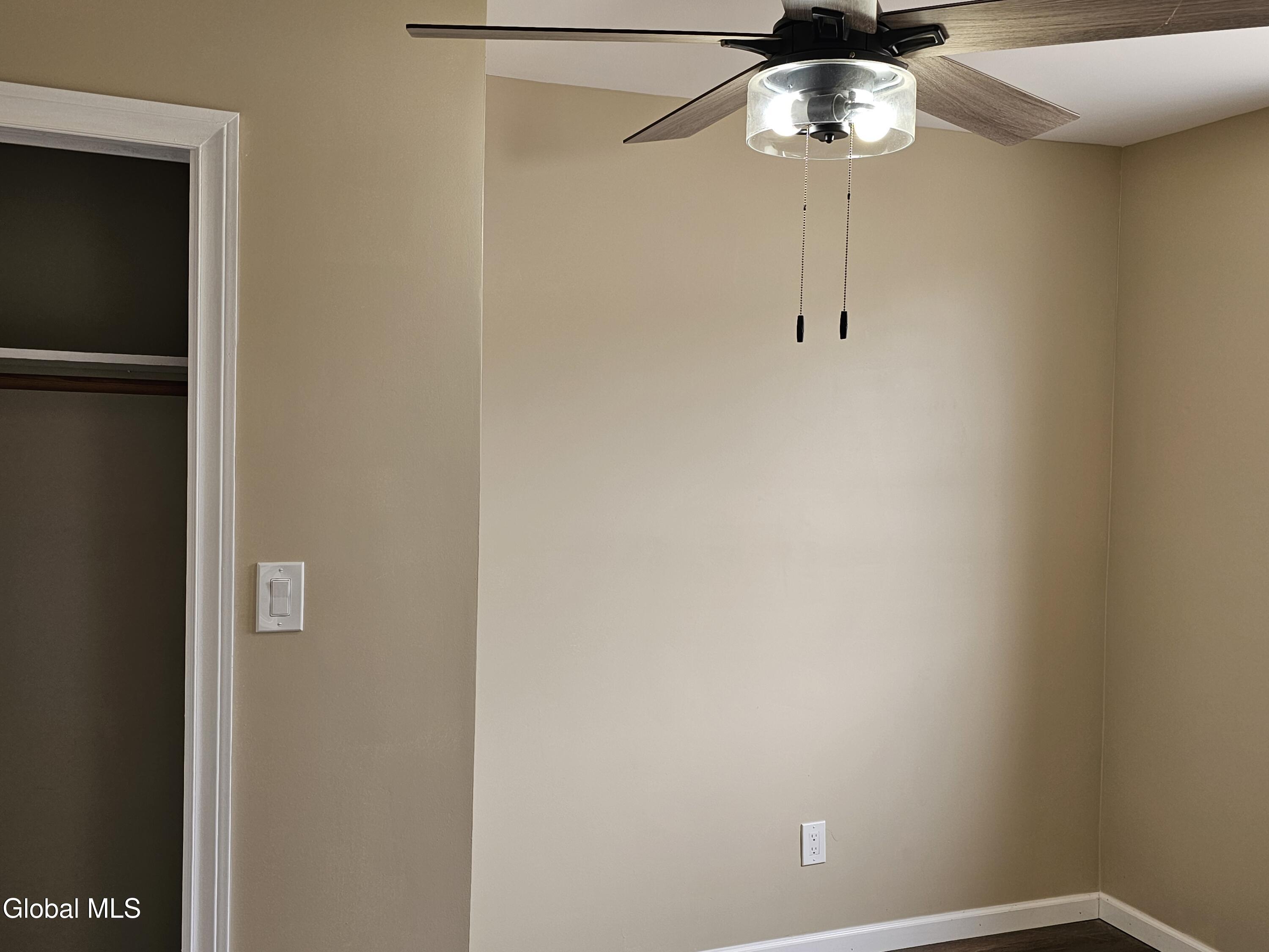 2402 Avenue B Schenectady, NY 12308 - Photo 14 of 25 20250418_133427