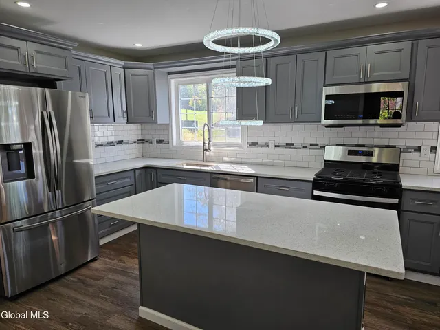 $374,900 | 2402 Avenue B, Schenectady, NY 12308