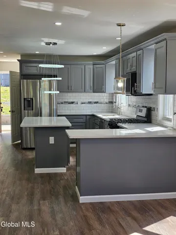 $374,900 | 2402 Avenue B, Schenectady, NY 12308