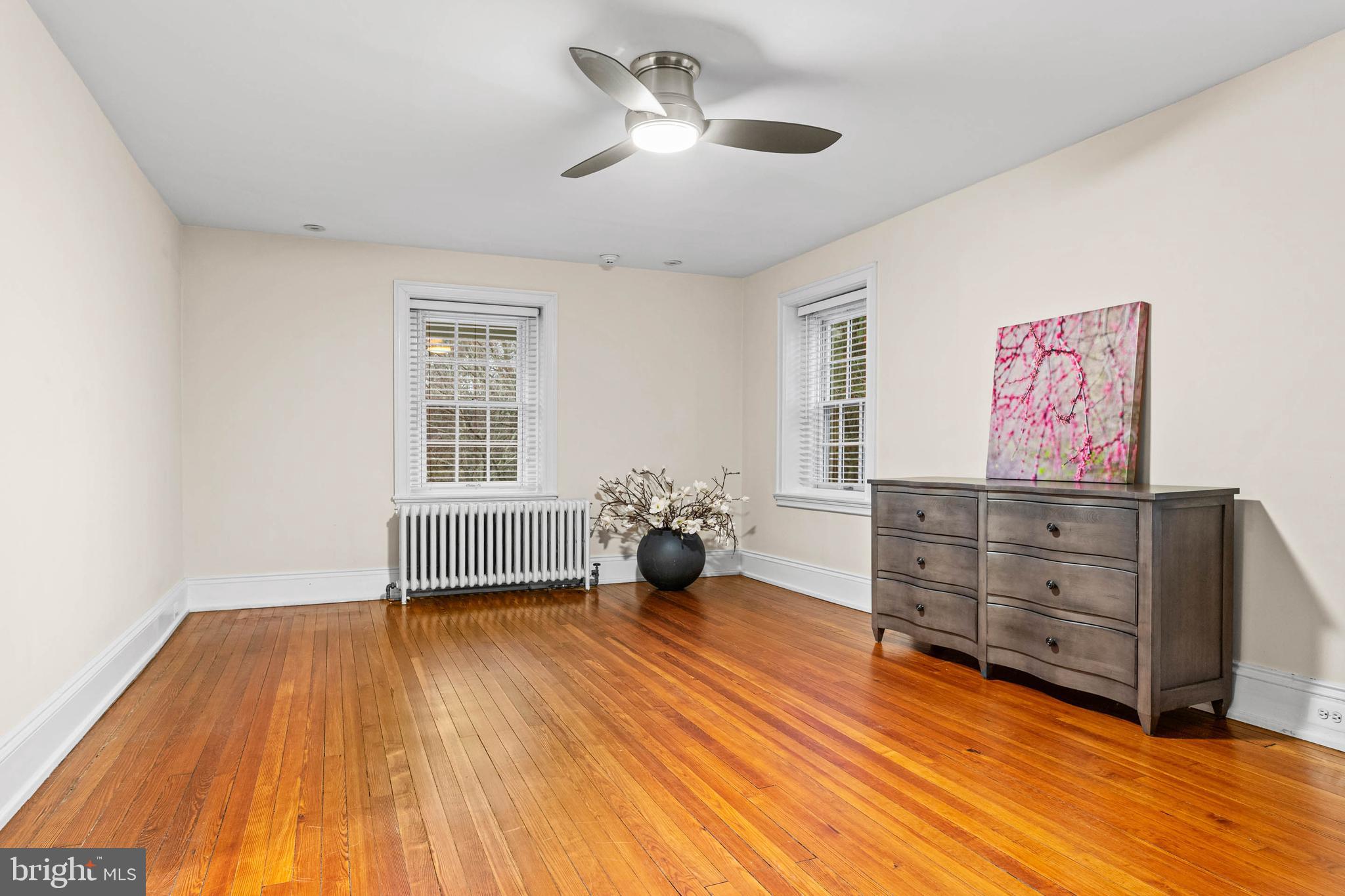 214 Roberts Road Ardmore, PA 19003 - Photo 33 of 63 a view of livingroom with hardwood