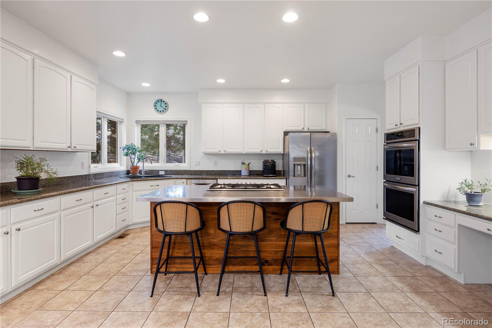 6098 Puma Ridge Lone Tree, CO 80124 - Photo 12 of 50