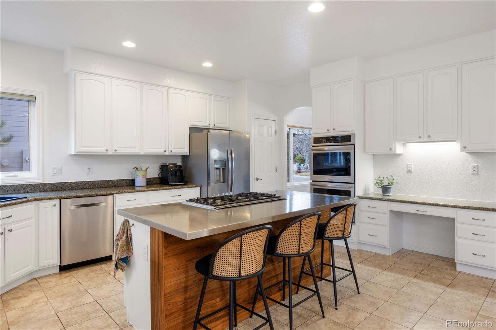 6098 Puma Ridge Lone Tree, CO 80124 - Photo 14 of 50