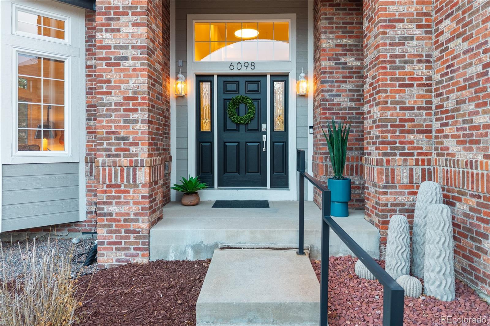 6098 Puma Ridge Lone Tree, CO 80124 - Photo 2 of 50