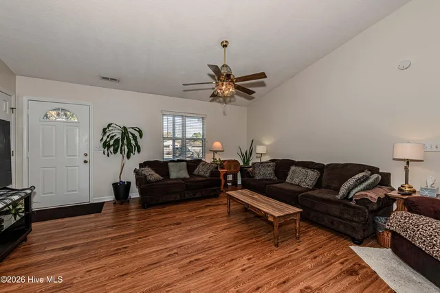 $254,900 | 319 Riggs Road, Hubert, NC 28539