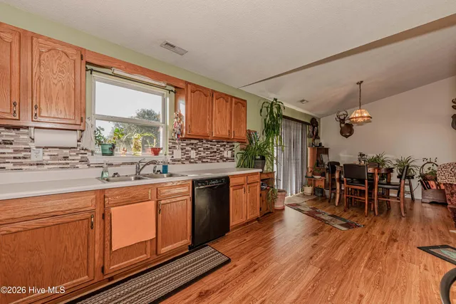 $254,900 | 319 Riggs Road, Hubert, NC 28539