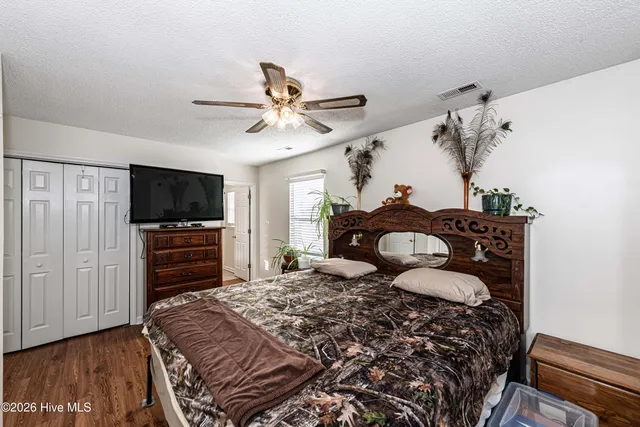 $254,900 | 319 Riggs Road, Hubert, NC 28539