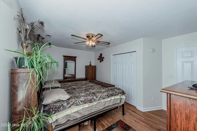 $254,900 | 319 Riggs Road, Hubert, NC 28539