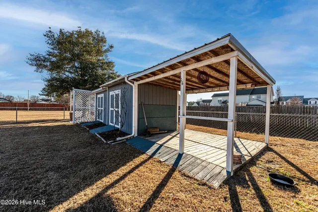 $254,900 | 319 Riggs Road, Hubert, NC 28539