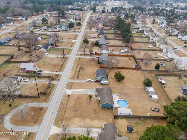 $254,900 | 319 Riggs Road, Hubert, NC 28539