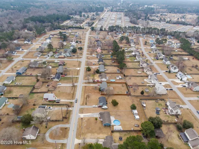 $254,900 | 319 Riggs Road, Hubert, NC 28539