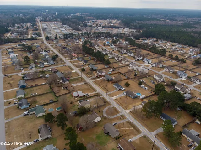 $254,900 | 319 Riggs Road, Hubert, NC 28539