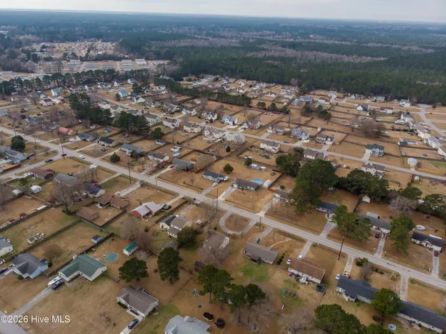 $254,900 | 319 Riggs Road, Hubert, NC 28539