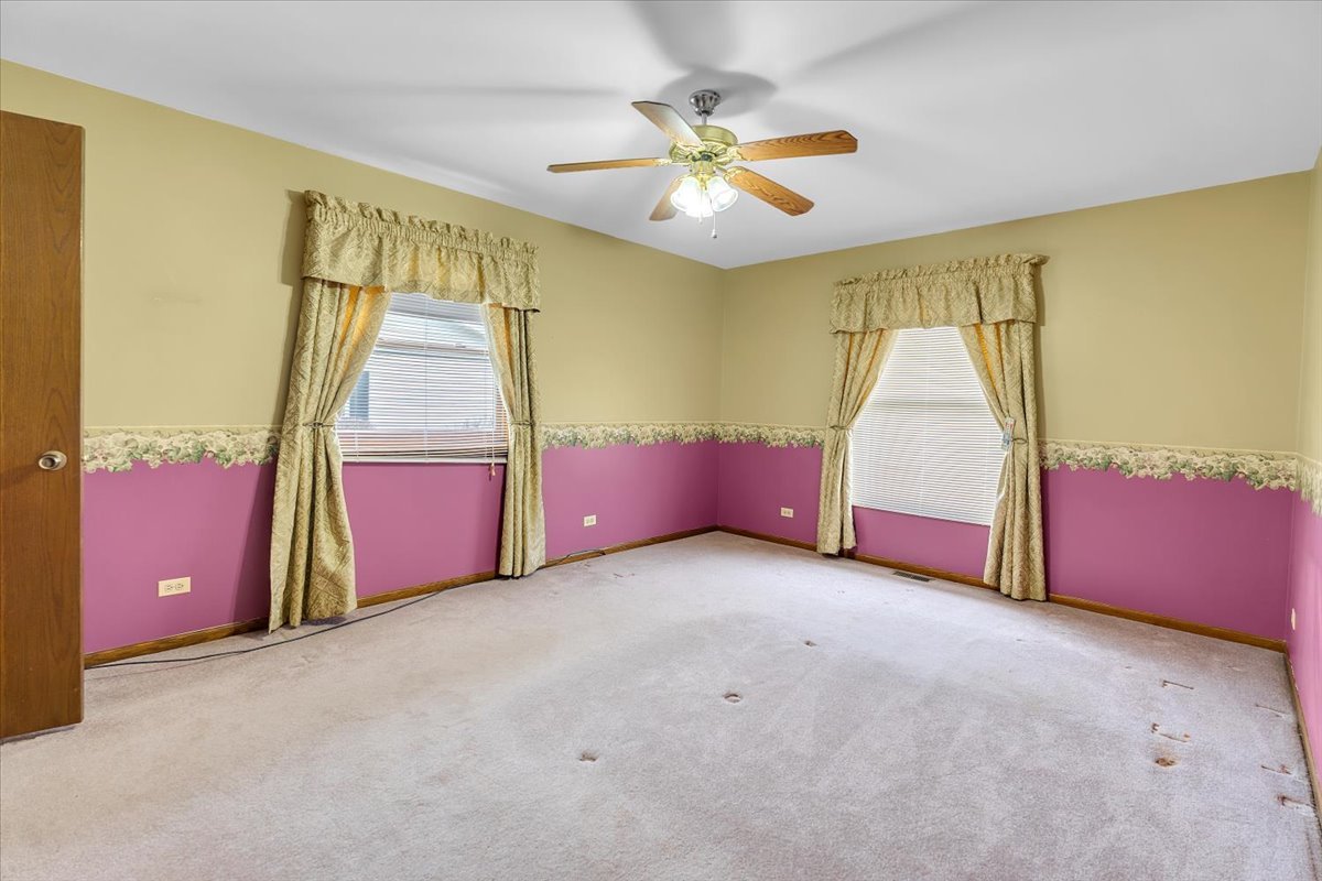 1200 2nd Street Harvard, IL 60033 - Photo 9 of 22 a view of an empty room with window