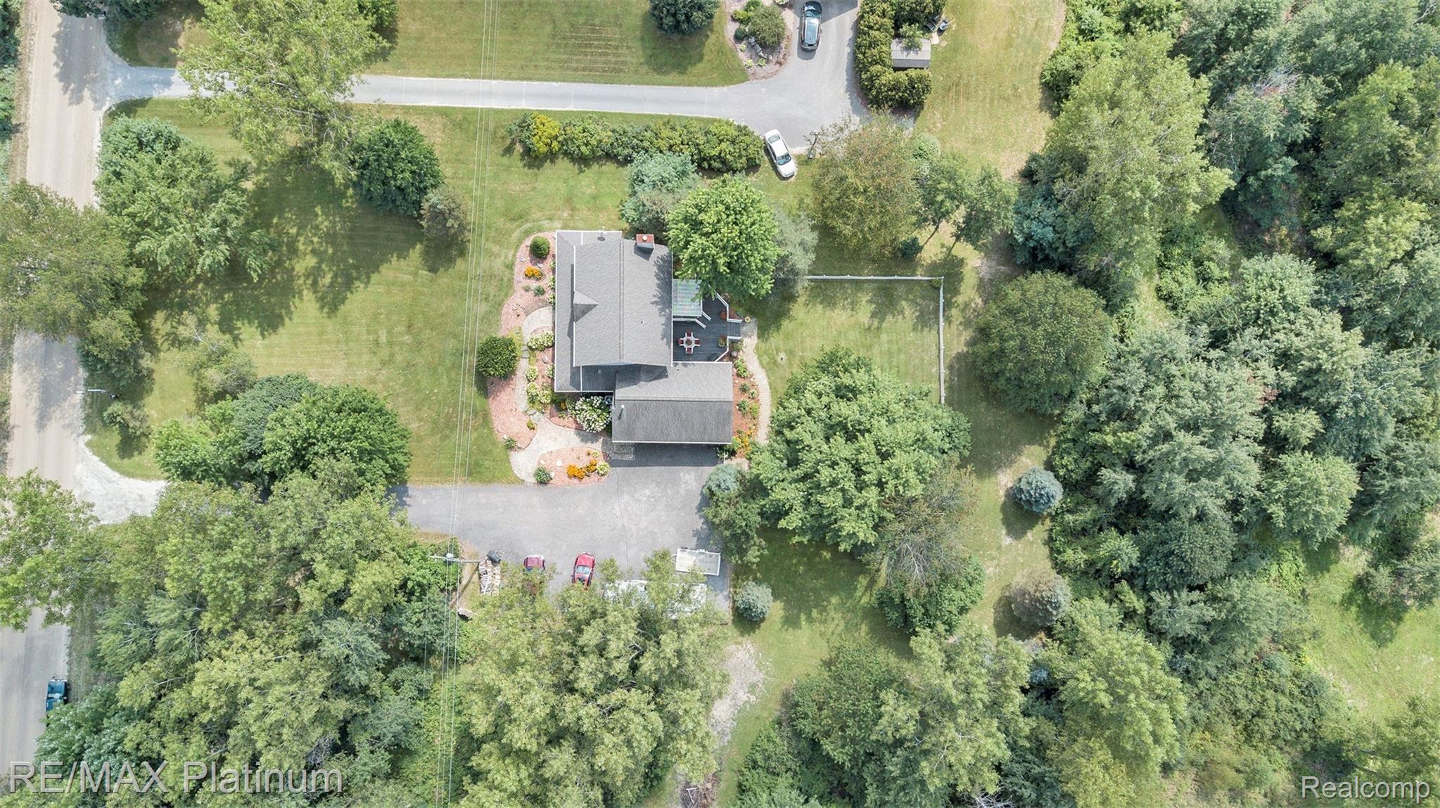 1158 Hunter Road Brighton, MI 48114 - Photo 31 of 37 DJI_0886.jpg