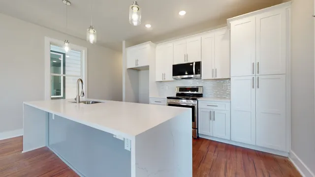 $3,200 | 300 Prince Avenue, Nashville, TN 37207