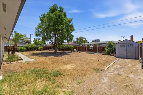 $315,000 | 417 East Magnolia Avenue, Hanford, CA 93230