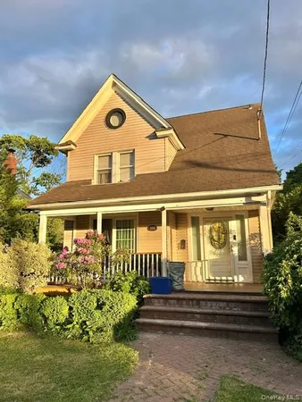 $625,000 | 806 Miller Place, Baldwin, NY 11510