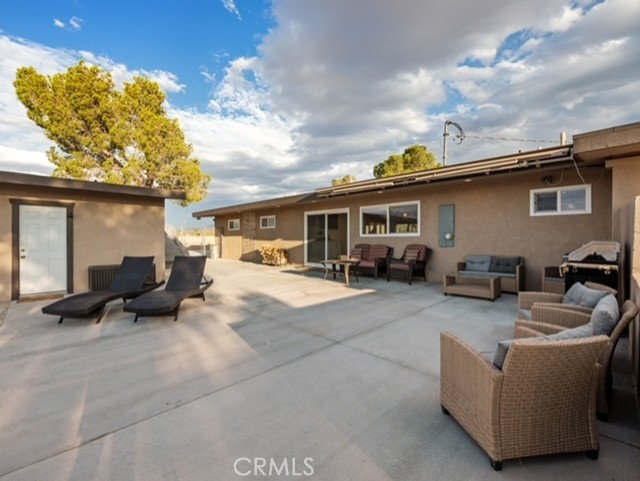 30280 Santa Rosa Road Lucerne Valley, CA 92356 - Photo 18 of 66 South facing patio with auto awning