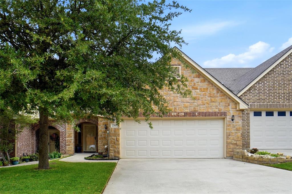 250 Greathouse Village Decatur, TX 76234 - Photo 1 of 1