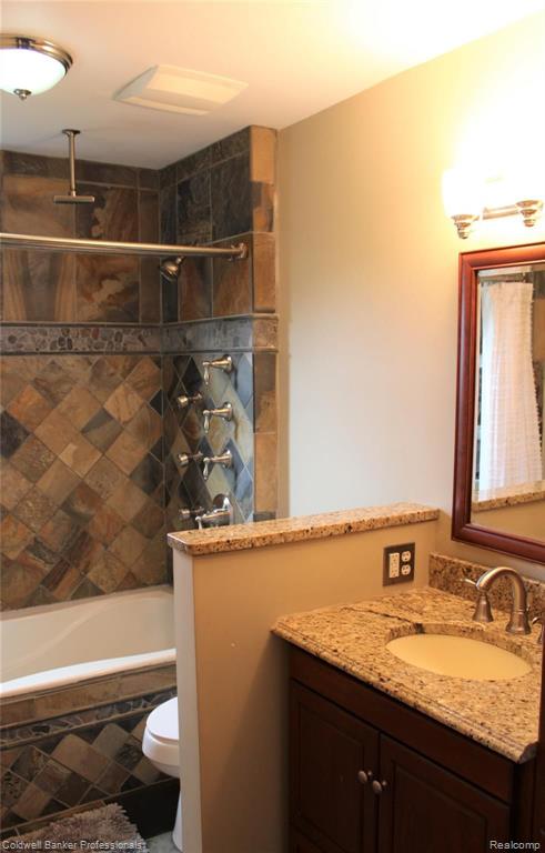 523 Buttercup Drive Rochester Hills, MI 48307 - Photo 12 of 29