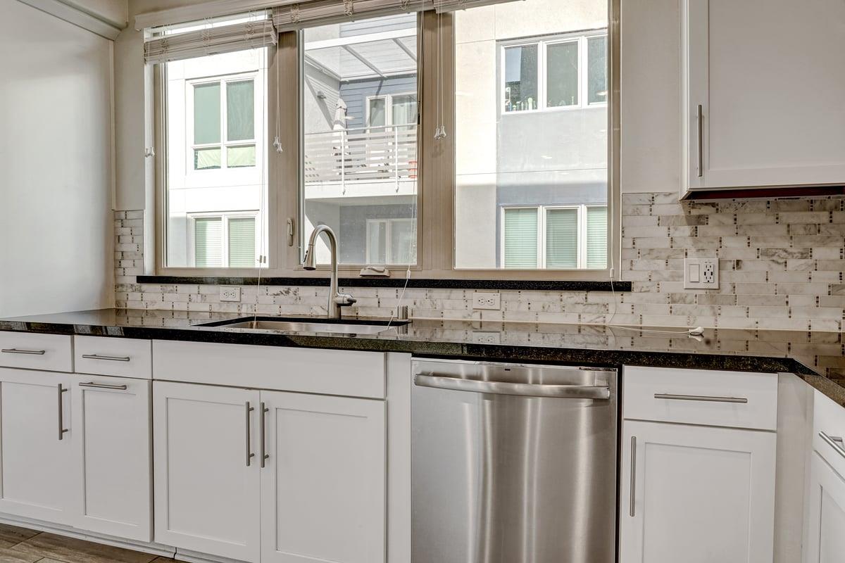 330 Riesling Avenue, Unit 21 Milpitas, CA 95035 - Photo 8 of 37