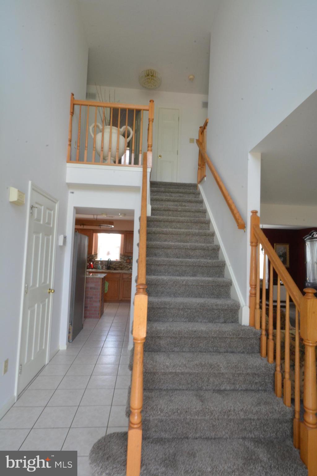 856 Frosty Hollow Road Langhorne, PA 19047 - Photo 21 of 49 Foyer