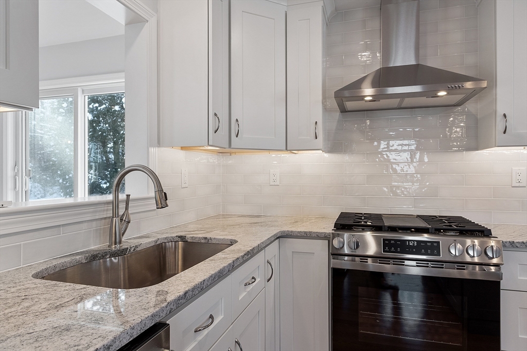 37 Montview Road Chelmsford, MA 01824 - Photo 17 of 42